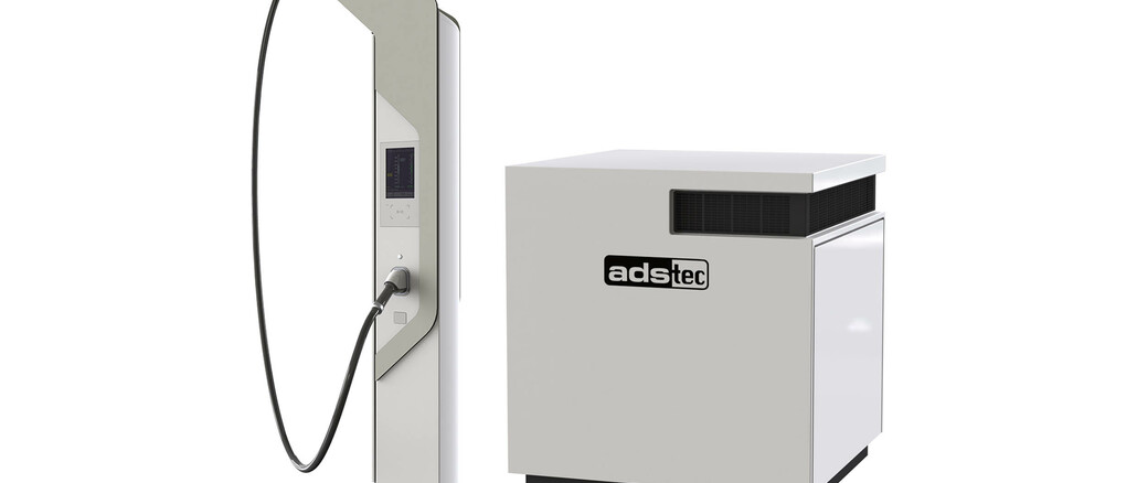 The storage-based HPC fast charging system consisting of a dispenser and an innovative 140 kWh booster charges e-vehicles with up to 320 kW charging power in record time. © ADS-TEC