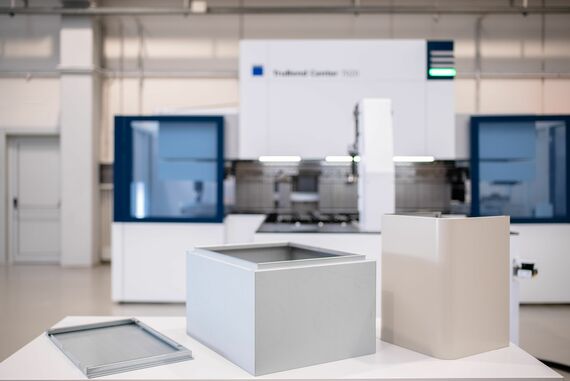 The TruBend Center 7020 can be used to produce large control cabinets for machines or for the construction industry. Image: © Trumpf
