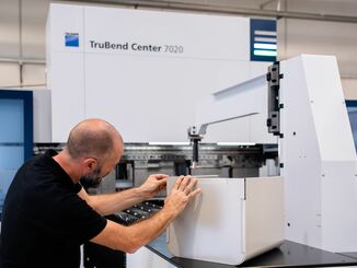 With the TruBend Center 7020, users can apply the advantages of swivel bending to complex geometries. Image: © Trumpf