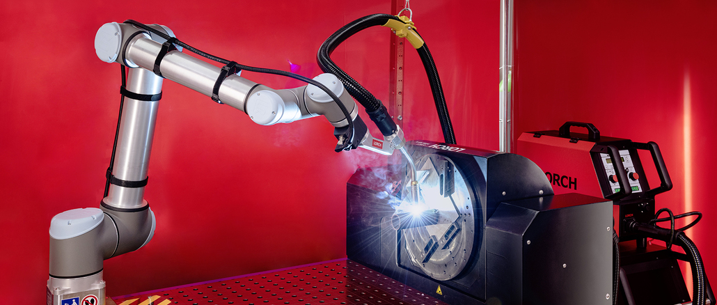 Successful duo: the Lorch "Cobot Welding Package" in combination with the new Cobot Turn 100 A rotary-tilt table. © Lorch, Andreas Körner