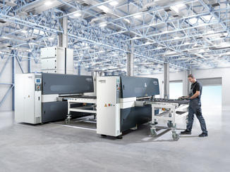 The energy-efficient, double-sided systems of the SBM series differ in the working width as well as the number and type of aggregates for workpiece machining. © Lissmac
