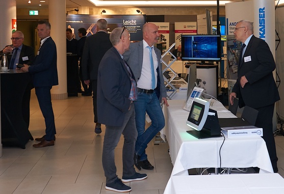 Another source of information for participants is the accompanying trade exhibition. Around 40 companies will be presenting their innovations for the industry in the foyer of the Congress Center. © KIST