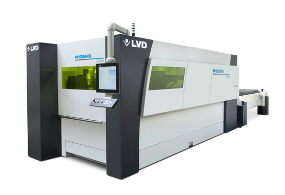 The powerful 20 kW Phoenix FL 3015 processes thick materials much faster than most plasma cutting systems - with cutting surface quality previously unheard of for laser cuts. © LVD