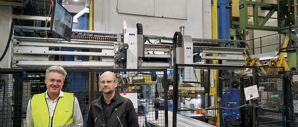 AP&T made Shiloh's 20-year-old production facility future-proof with a new control system. In the foreground, Magnus Svenningsson, Director of Aftermarket Services at AP&T, and Joakim Lennartsson, Plant Manager at Shiloh in Olofström. © AP&T