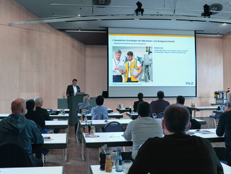 Pilz brings the "Safe operation of plant and machinery" seminar to your site in a practical way - with the continuation of the successful "Automation on Tour" series of events. © Pilz