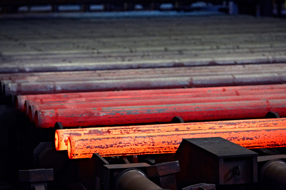 Auch wenn man es ihnen nicht ansieht: Diese Knüppel aus dem Benteler-Stahlwerk Lingen sind nach Stand der Technik „grün“. © Benteler