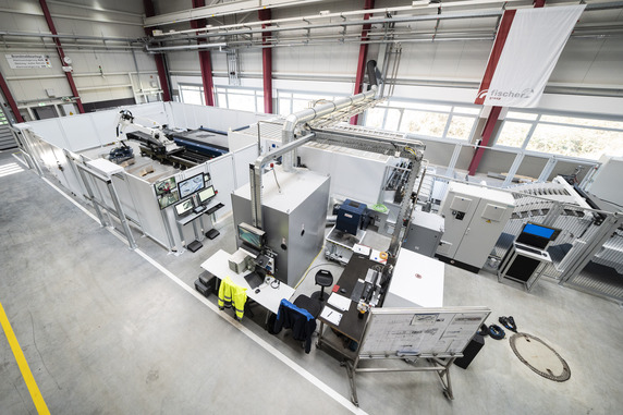 Fischer completed its aluminum production line with the new TruLaser 8000 Coil Edition. © Fischer