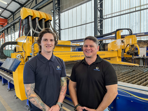 General Manager Wayne Stanton (right) and Sales Manager Henry Grundling of Bono Steel had high expectations for the flexible 3D cutting solution. 