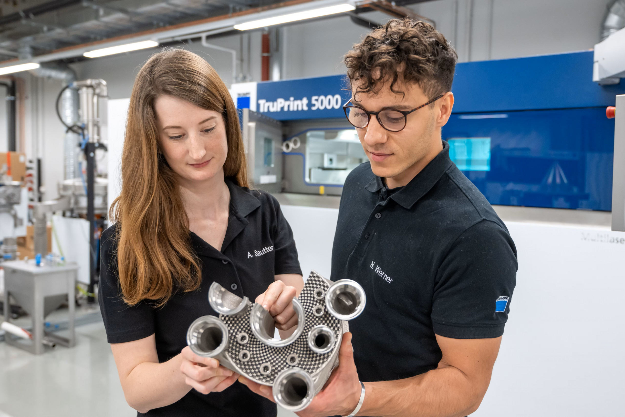 With 3D printers and lasers from Trumpf, aerospace companies can save a lot of weight in aircraft manufacturing and produce more efficient engines © Trumpf