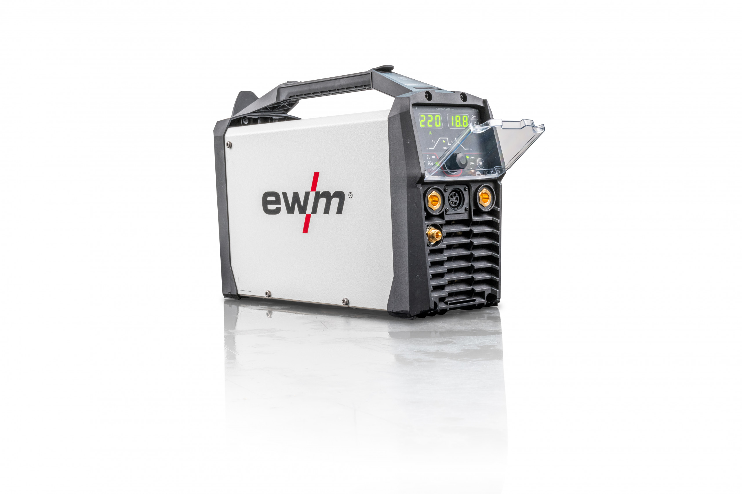 The new Picotig 220 puls DC from EWM scores with its robust design and low weight of only about ten kilograms. The welding machine offers maximum efficiency, even for demanding welding tasks. © EWM GmbH