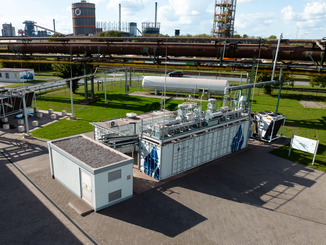 Die neue Anlage für das GrInHy3.0-Projekt wird 16,5 kg Wasserstoff pro Stunde produzieren, der unter anderem für die Direktreduktion von Eisenerz in der Versuchsanlage µDral verwendet wird. © Salzgitter AG