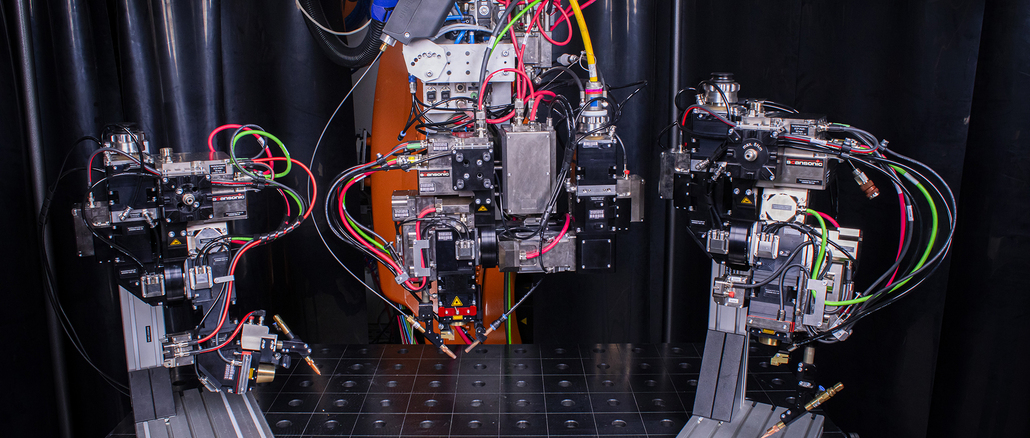 Mit den Laserschweißoptiken der ALO4-Familie bietet Scansonic für jede Schweißnaht im Batteriekasten die passende Lösung. Copyright: Scansonic MI GmbH