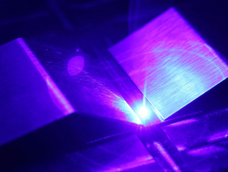 LDMblue 1800-30 mit blauer Scanner-Optik für das Kupferschweißen © Laserline