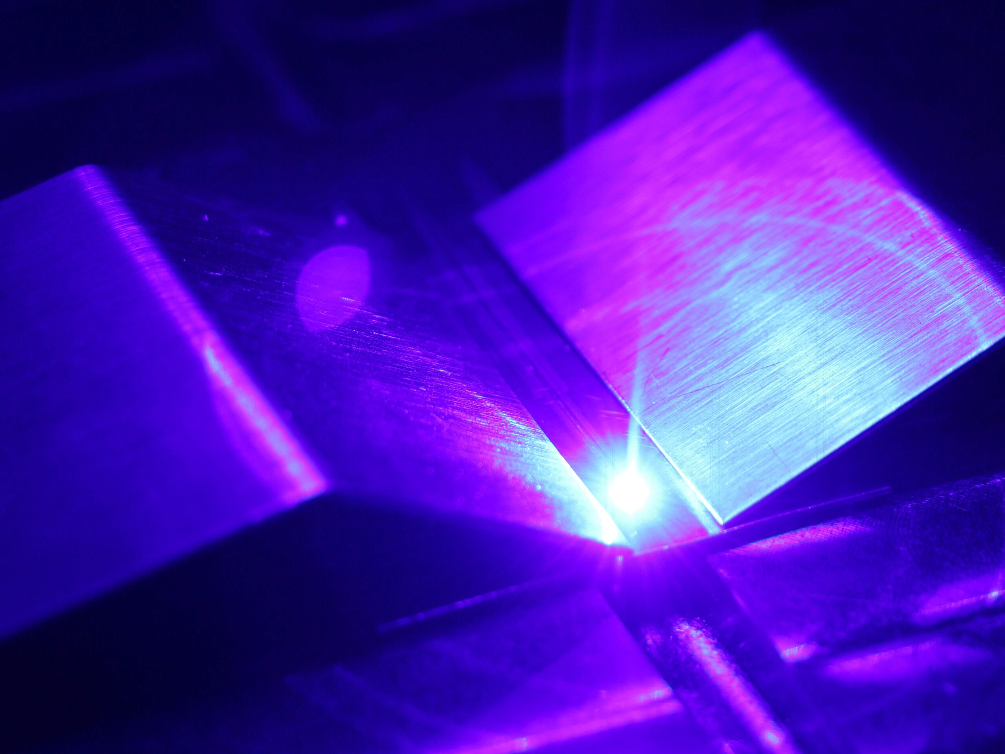 LDMblue 1800-30 with blue scanner optics for copper welding © Laserline