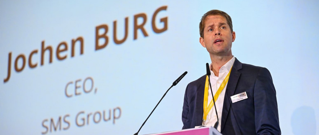Jochen Burg, CEO of SMS group, during his opening speech at the worldsteel Breakthrough Technology Conference: "There is no one-size-fits-all solution for decarbonization. We need approaches that address exactly what really matters to our customers." © SMS