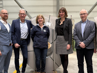 Die Unternehmerfamilien Vogel/Mathiasen und Cloppenburg/Vormann machen gemeinsame Sache: (von links) Mats Mathiasen, Lutz Vogel, Regine Mathiasen, Stina Vormann, Gerald Vogel und Gerd Cloppenburg. © Vogel-Bauer