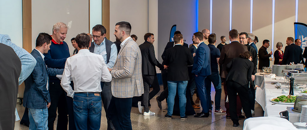 Beim 44. EFB-Kolloquium können die Teilnehmer nicht nur mehr über Innovationstreiber für die Blechbearbeitung erfahren, sondern auch selbst netzwerken. © Telke Nieter- EFB