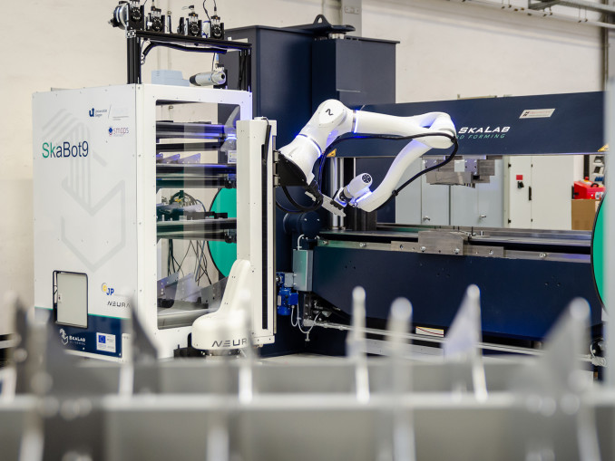 Neuigkeiten aus Industrie und Wissenschaft rund um das Biegen erfahren die Teilnehmer des 7. Biegeforums in Siegen. © Uni Siegen