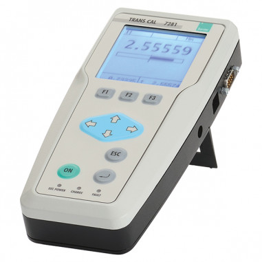 Das mobile Hochpräzisions-Kalibrier- und Prüfgerät Trans Cal 7281 erfasst mechanische und elektrische Größen. © Burster