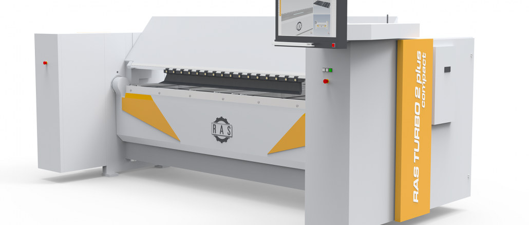 Die Schwenkbiegemaschine Turbo2plus Compact benötigt trotz großer Biegelänge nur wenig Platz. © RAS Reinhardt