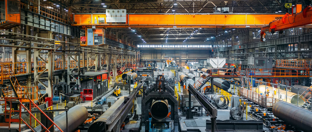 Expanding large pipes is a tribological challenge in which the lubricant both affects the quality of the pipe and protects the expander segments from wear. © Mulderphoto/stock.adobe.com