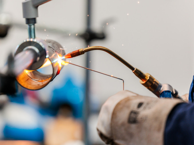 The defense industry relies on joining, cutting, and coating technologies, as demonstrated by the Schweißen & Schneiden trade show at the Euro Defense Expo. © Messe Essen