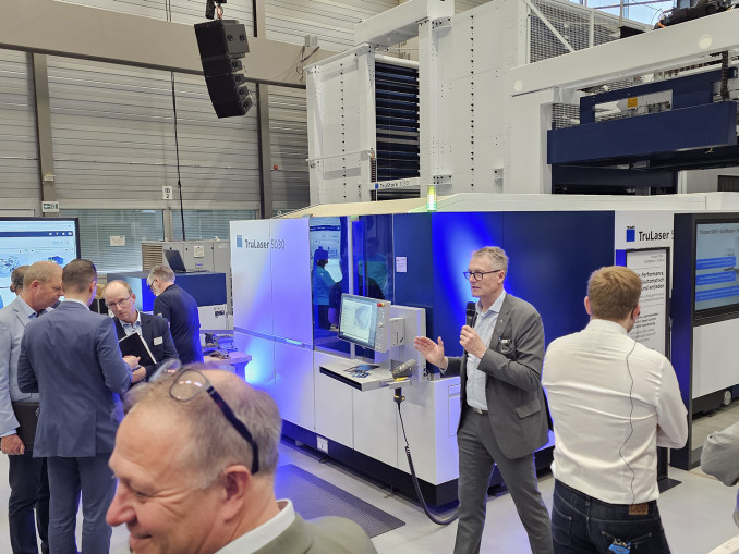 Rund 2.000 Besucher kamen zur Intech, es gab themenbezogene Führungen. © Trumpf