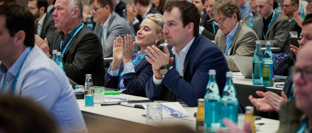 01 The 16th Stamping Technology Congress brought together around 200 experts in stamping technology, metal forming, and toolmaking in Dortmund. © Strategie X/Sylvia Meyborg