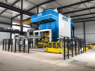 The transfer press for AK-Nova is equipped with the camera-based Visual Die Protection system. © Andritz