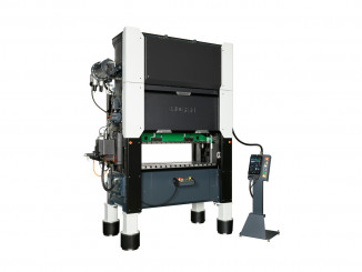 The BSTL 610-150 is the second model in Bruderer’s new BSTL series of fixed-stroke automatic punching presses. This cost-optimized machine is equipped with the new B3 machine control system and the BSV 250L servo feed unit. © Bruderer