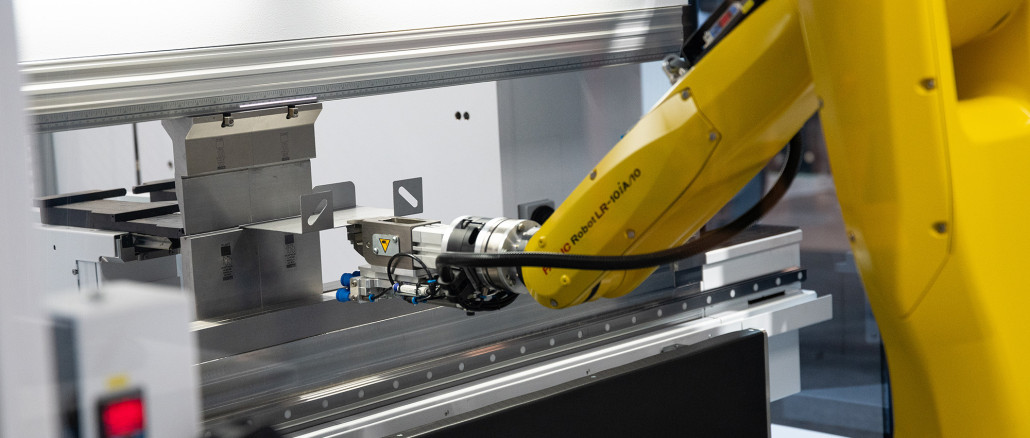 The latest innovations and developments in the sheet metal processing chain are on display in eight exhibition halls at Euroblech. © RX