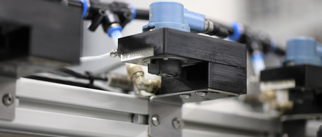 Die Technotrans-Sprühbeölungssysteme erzeugen druckluftfrei einen präzisen Ölauftrag. © Technotrans