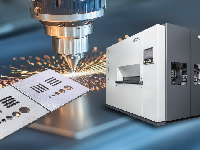 Die Bearbeitung von Faserlaser-Teilen ist oft eine besondere Herausforderung – Arku hat dafür den Edgebreaker 3000 Fiber entwickelt. © Arku Maschinenbau