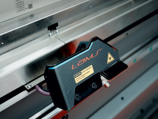 Das Laser Angle Measurement System (LAMS) kontrolliert inline den Biegewinkel. © Bystronic