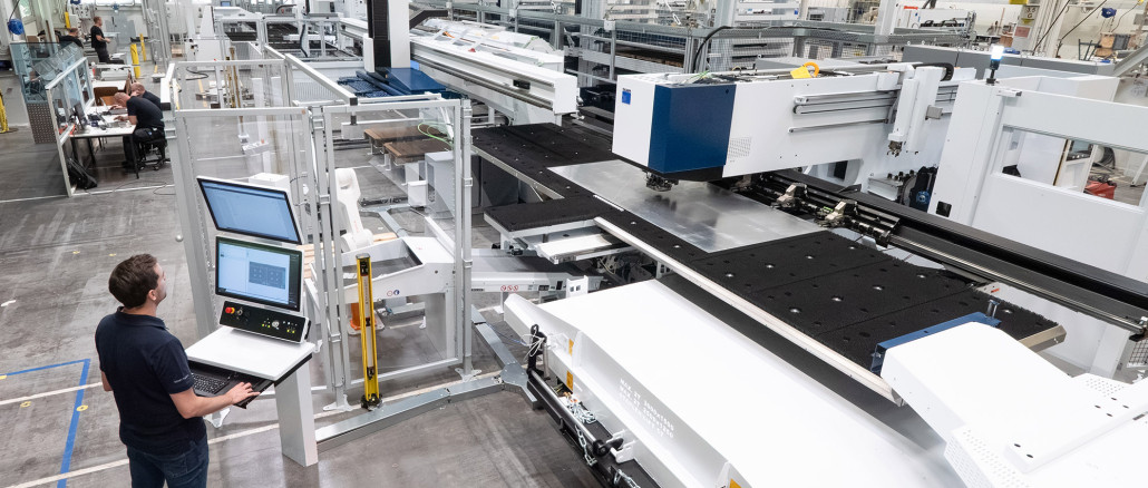 Die neue Stanzmaschine Trupunch 5000 ist auf den Einsatz in der Smart Factory ausgelegt. © Trumpf